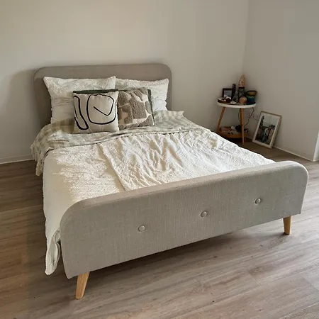 Staytime - Rose Apartment